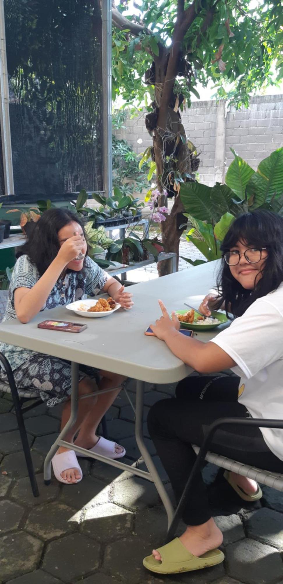 New Eston House Homestay
